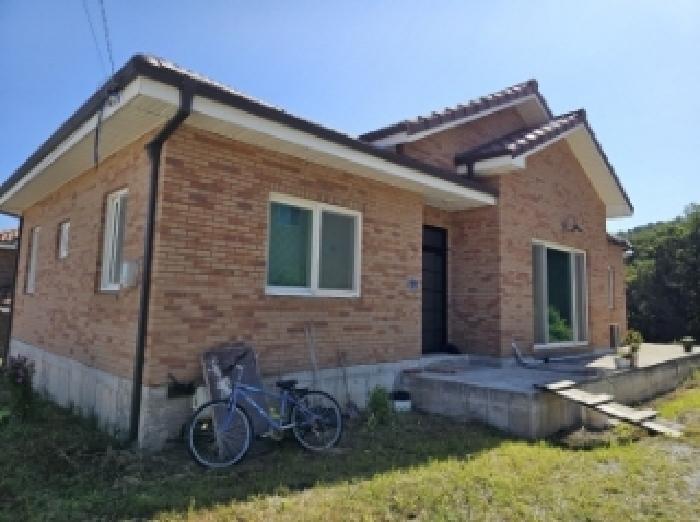 기호4번 제시 외 건물