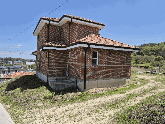 대상 토지(4) 지상 소재 제시외건물(ㄱ)