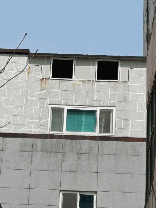 남측에서 본 3,4층 및 제시외 ㄹ)