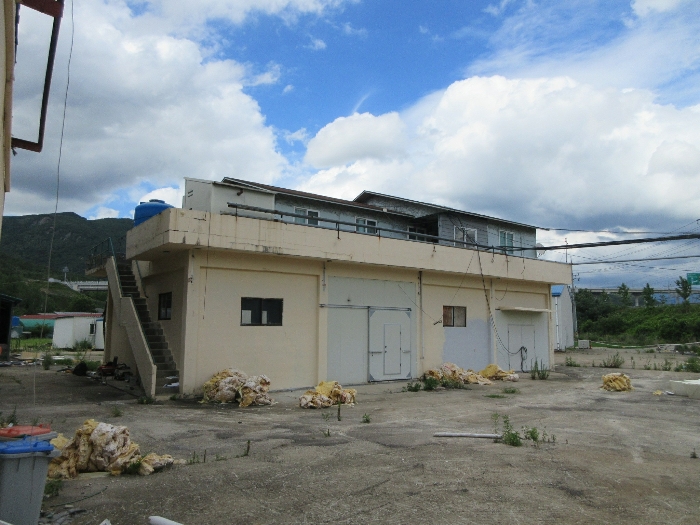 【 본 건 기호 8) 건물 】