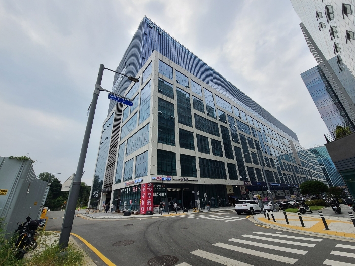 본건 건물 전경