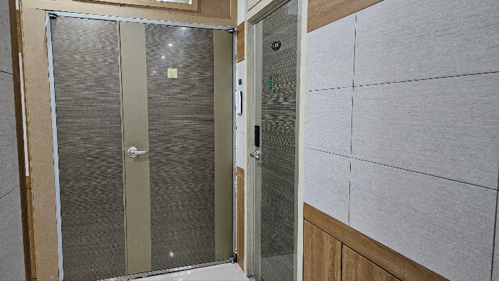 북서측 보일러실 입구