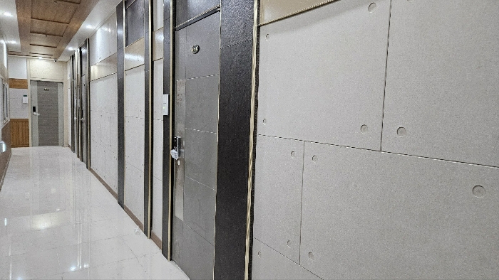 기호(11) 411호 현관