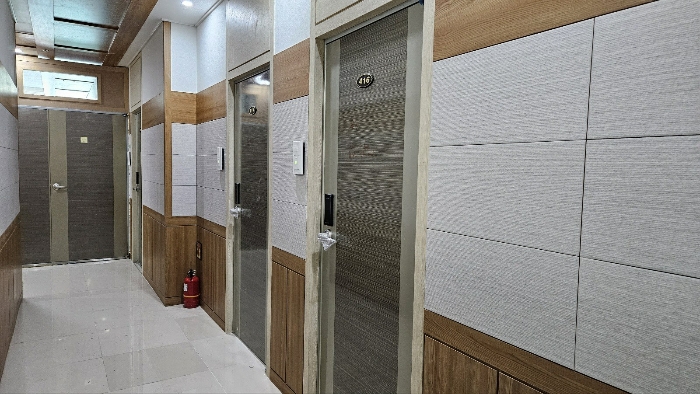 기호(16)·(17) 416호·417호 현관