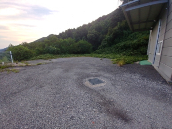 목록5 주변 공장마당 모습1