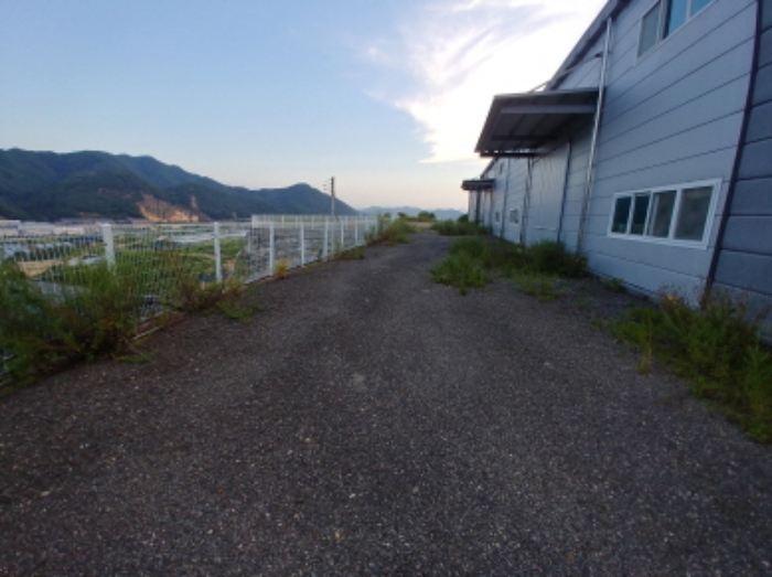 목록4 주변 공장마당 모습2