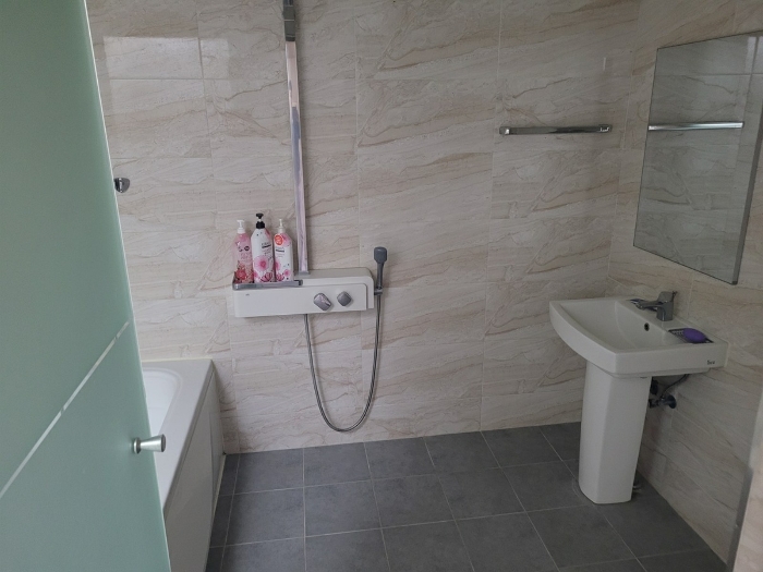 객실 내 욕실 전경