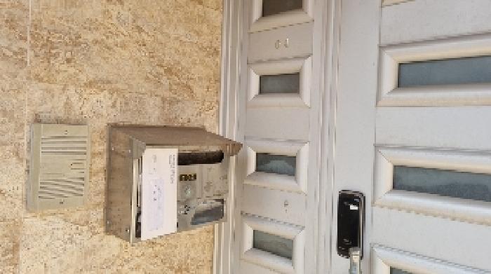 소재지28(명림로 655-77) 동천주택04동 제시 건물 우편함에 부착한 안내문