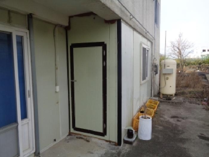 소재지 2. (감천로 182) 제시외 건물 `ㄴ`