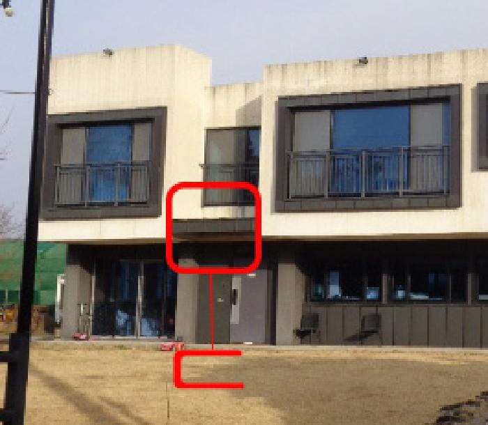 소재지 2. (감천로 182) 제시외 건물 `ㄷ`