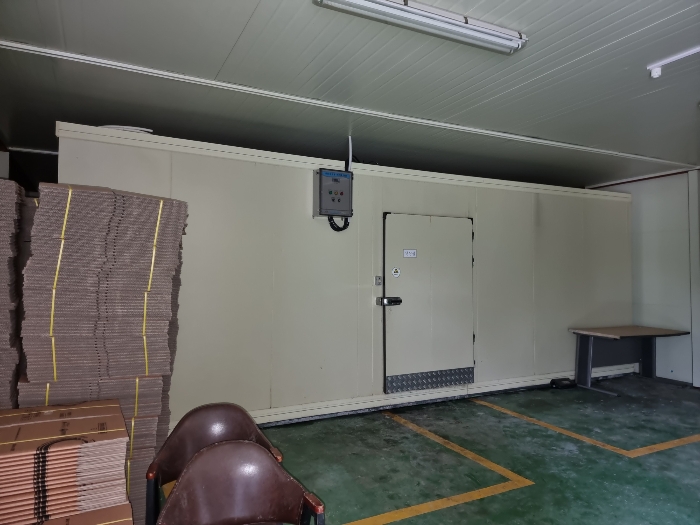 [ 본 건 기 호 2 건 물 내 냉 장 실 ]