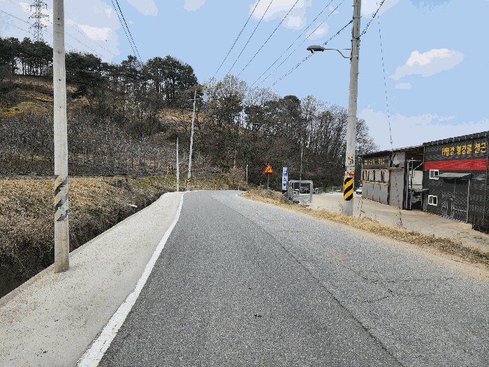 서측 도로 상황