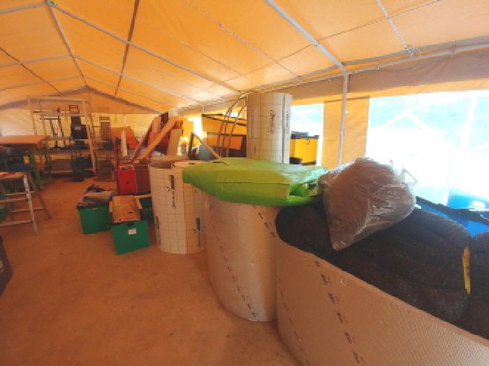 제시외(ㅁ) 천막지붕창고 모습