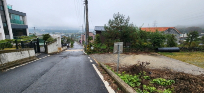 목록 부동산 진입로 전경