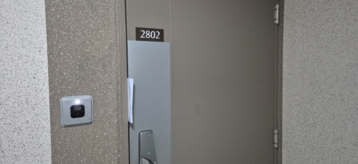 5111동 2802호 현관