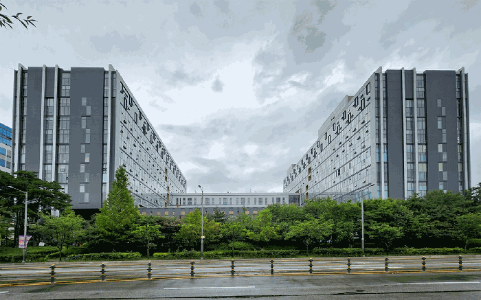 건물 전체 전경