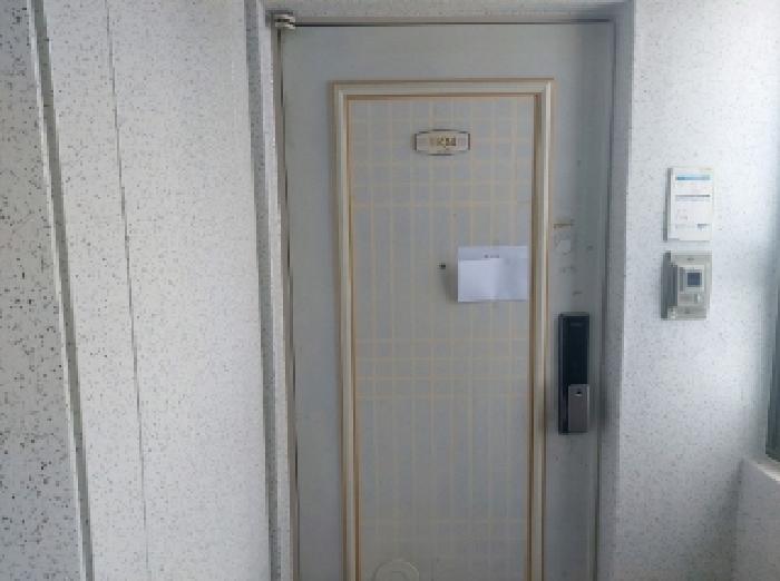 세대 출입문 전경