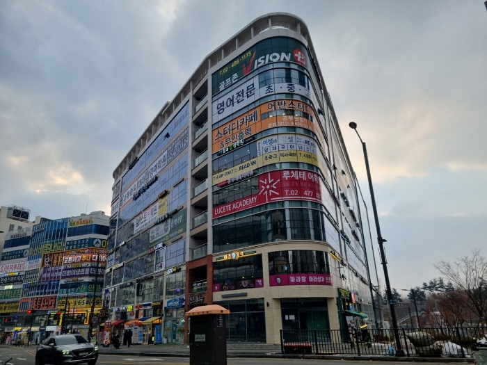 본건 북동측에서 촬영