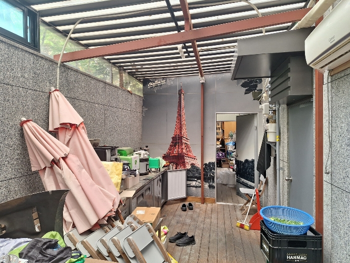 본건 후면 서비