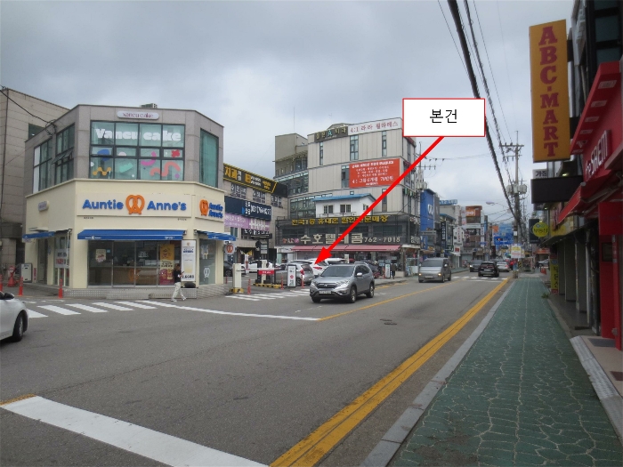 남동측에서 촬영한 주위전경