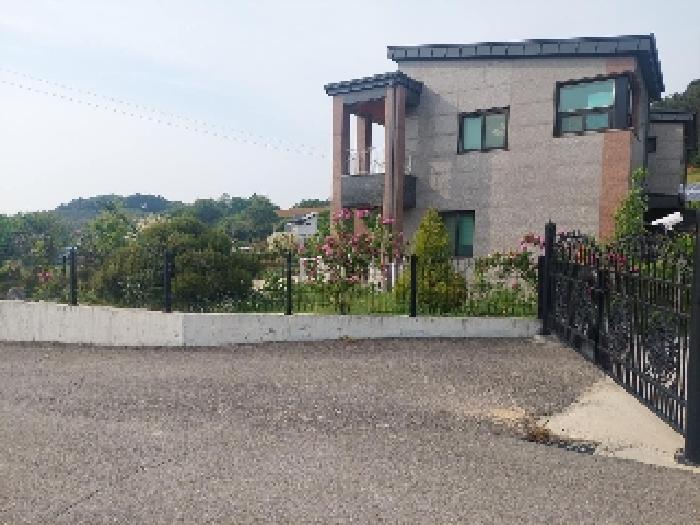 2층 단독주택 건물 전경