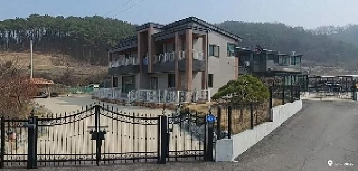 2층 단독주택 건물 전경