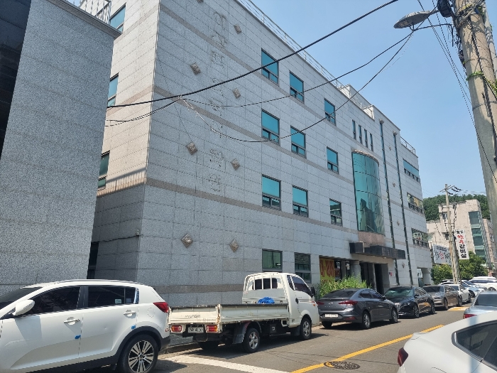 본건 전경(남서측에서 촬영)