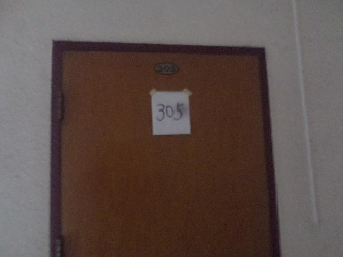 목록7. 3층 305호 출입문