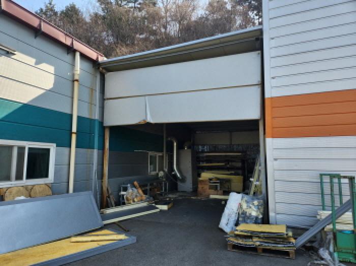 부동산표시 제2호 제시외 창고 증축