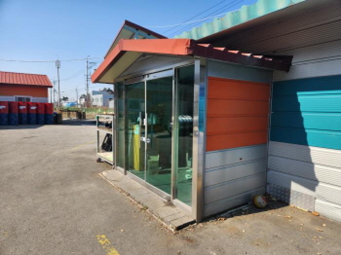 부동산표시 제3호 사무실 및 창고 출입구 증축2