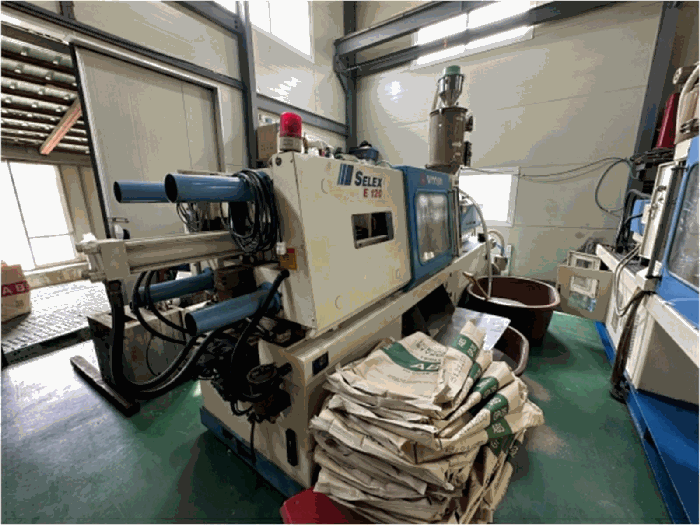 본건(기호5[기계기구, #3사출성형기]) 전경