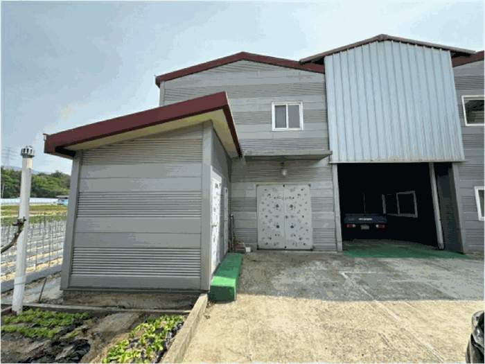 본건(기호1[토지], 기호3[건물, 나동]) 및 인근전경