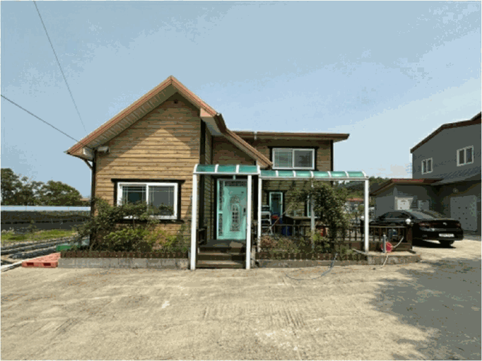 본건(기호1[토지], 기호4[건물, 다동]) 및 인근전경