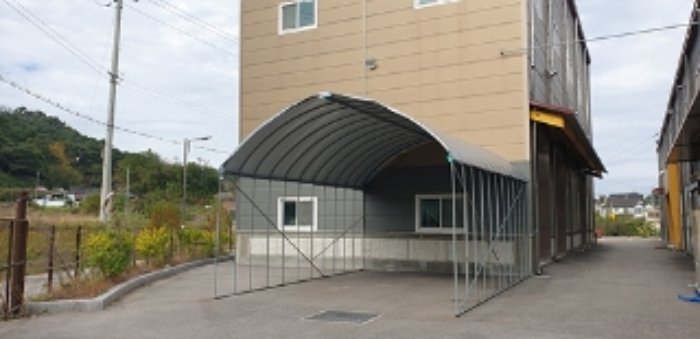 3번 부동산 건물 남서측 지상 제시외 가림시설