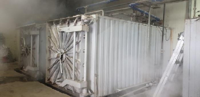 4번 부동산 건물 내 살균기 모습