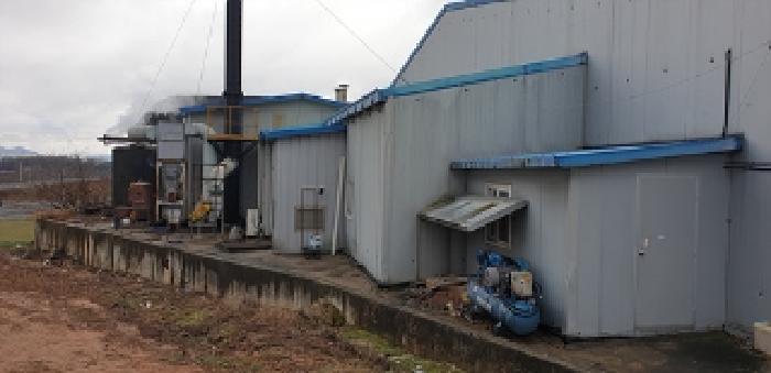 4번 부동산 건물 동측 제시외 증축시설 모습