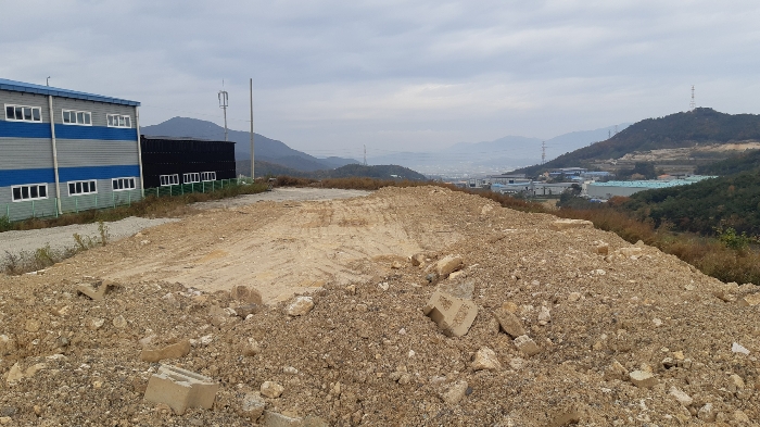 본건 토지 평지 북측부분 전경2