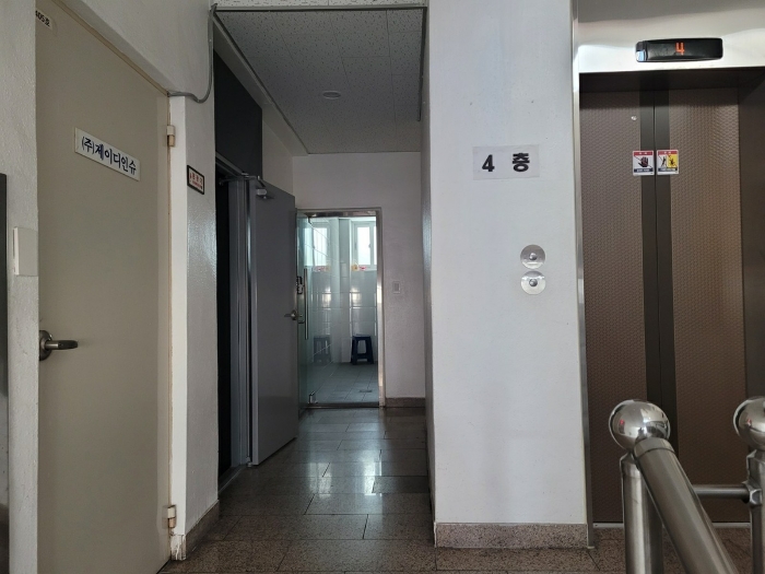 4층 내부 전경