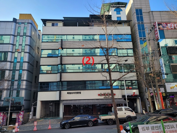 본건전경
(동측에서 촬영)