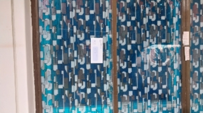 소재지2(일주동로 7927) 제시 건물 출입문에 부착한 안내문