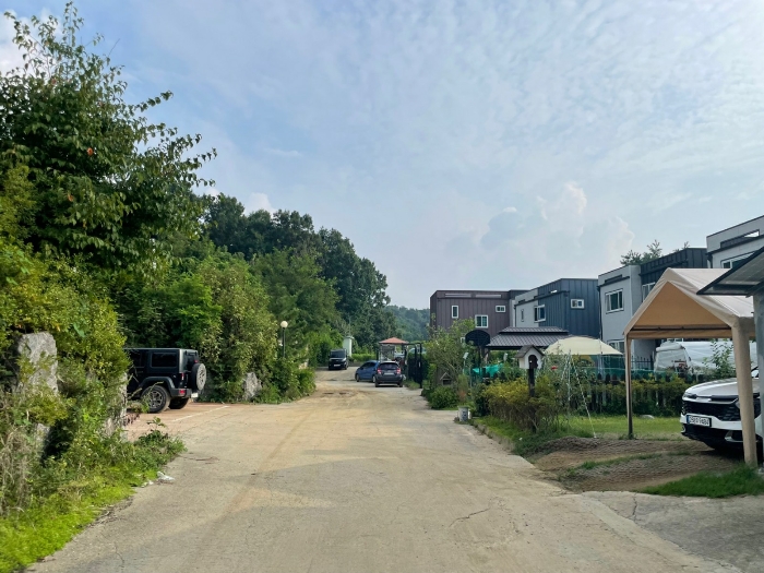 본건 기호(5),(10) 전경