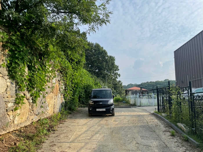 본건 기호(10),(11) 전경