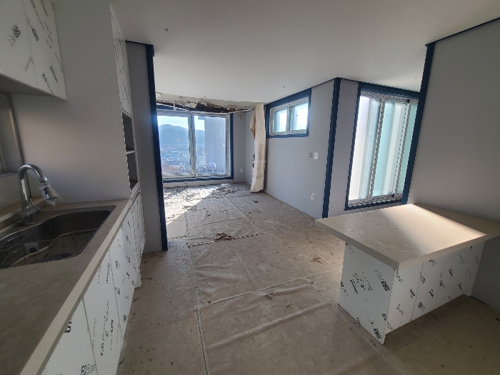 본건(4) 1층 내부