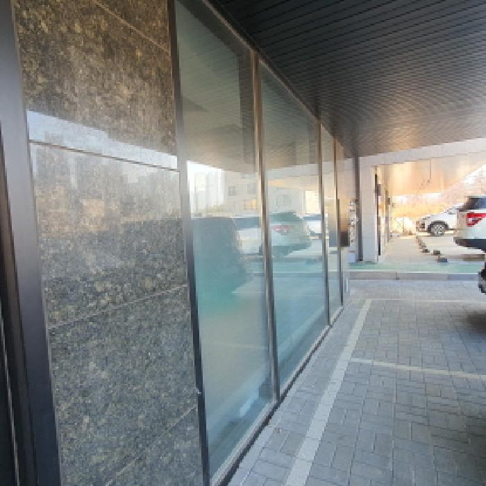 제시목록1 건물 1층 상가를 좌측에서 바라본 모습