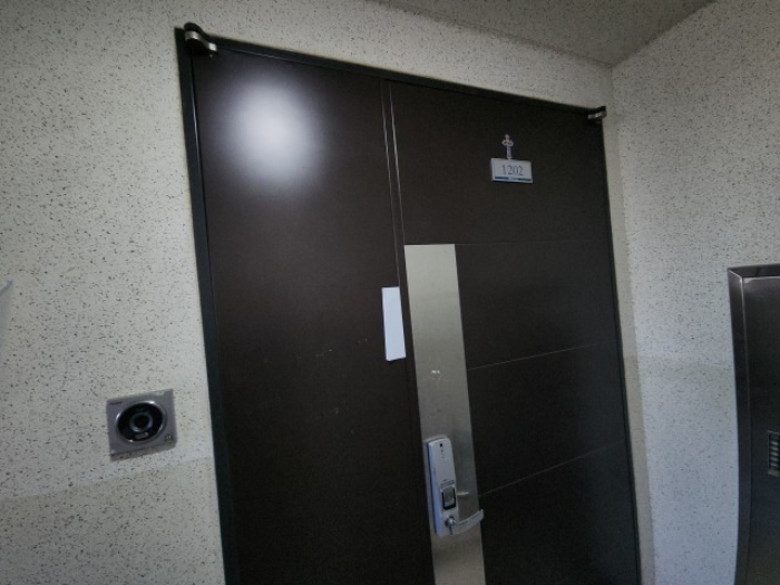 출입문 및 안내장