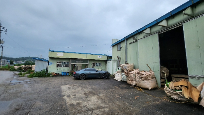 제시외건물 ㄱ, 건물 2(다) 및 2(나)