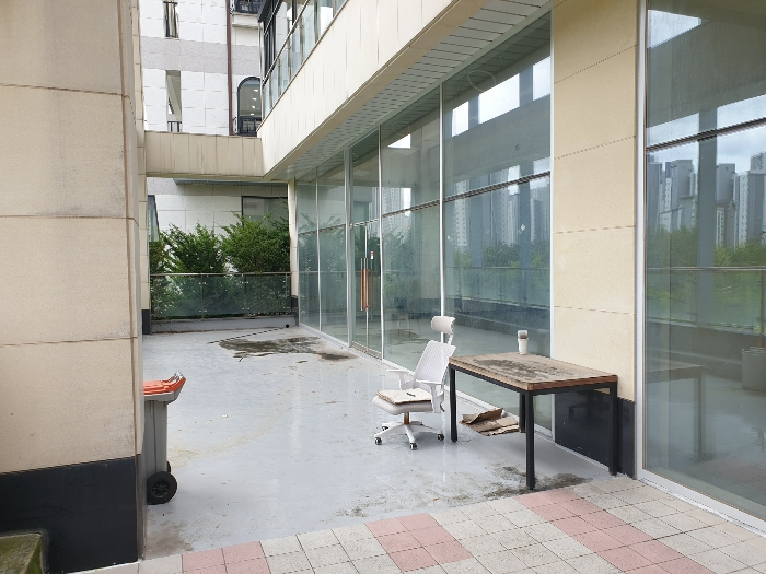 본건 전면 테라스부분