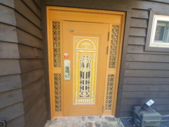 현장사진(건물 출입문)