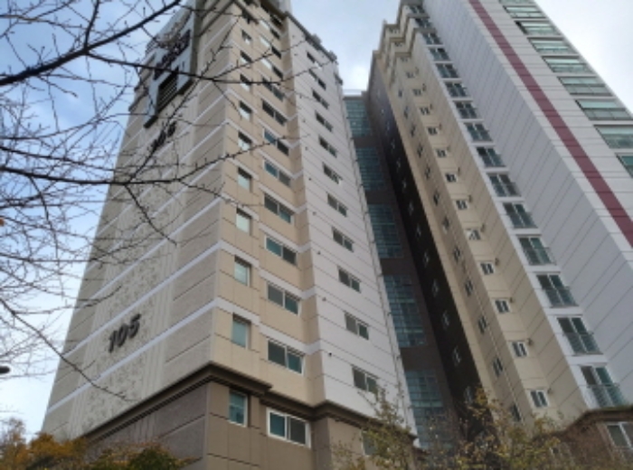 * 본건 목적물 소재 동 전경