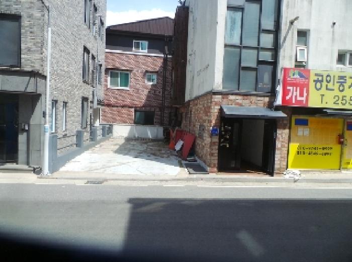 사진2번 [목록번호1-2번 부동산 일부 전경]